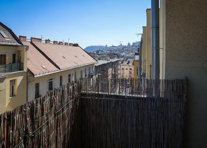 Апартаменты M52 Buda By Danube & Castle View *